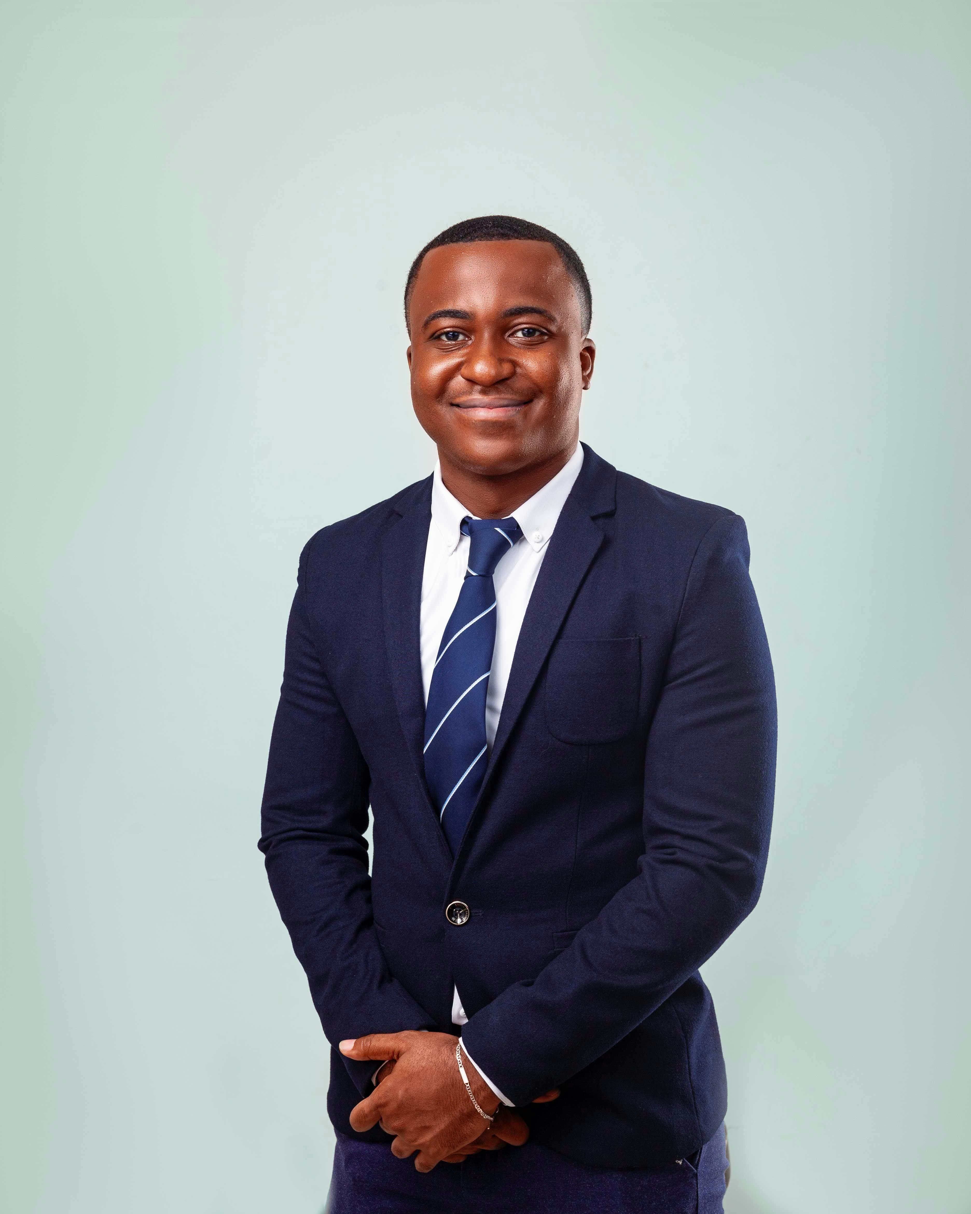 Essential Slim Fit Navy Suit – view 1